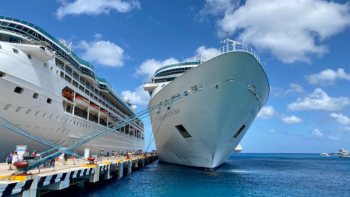 cruise ship docking