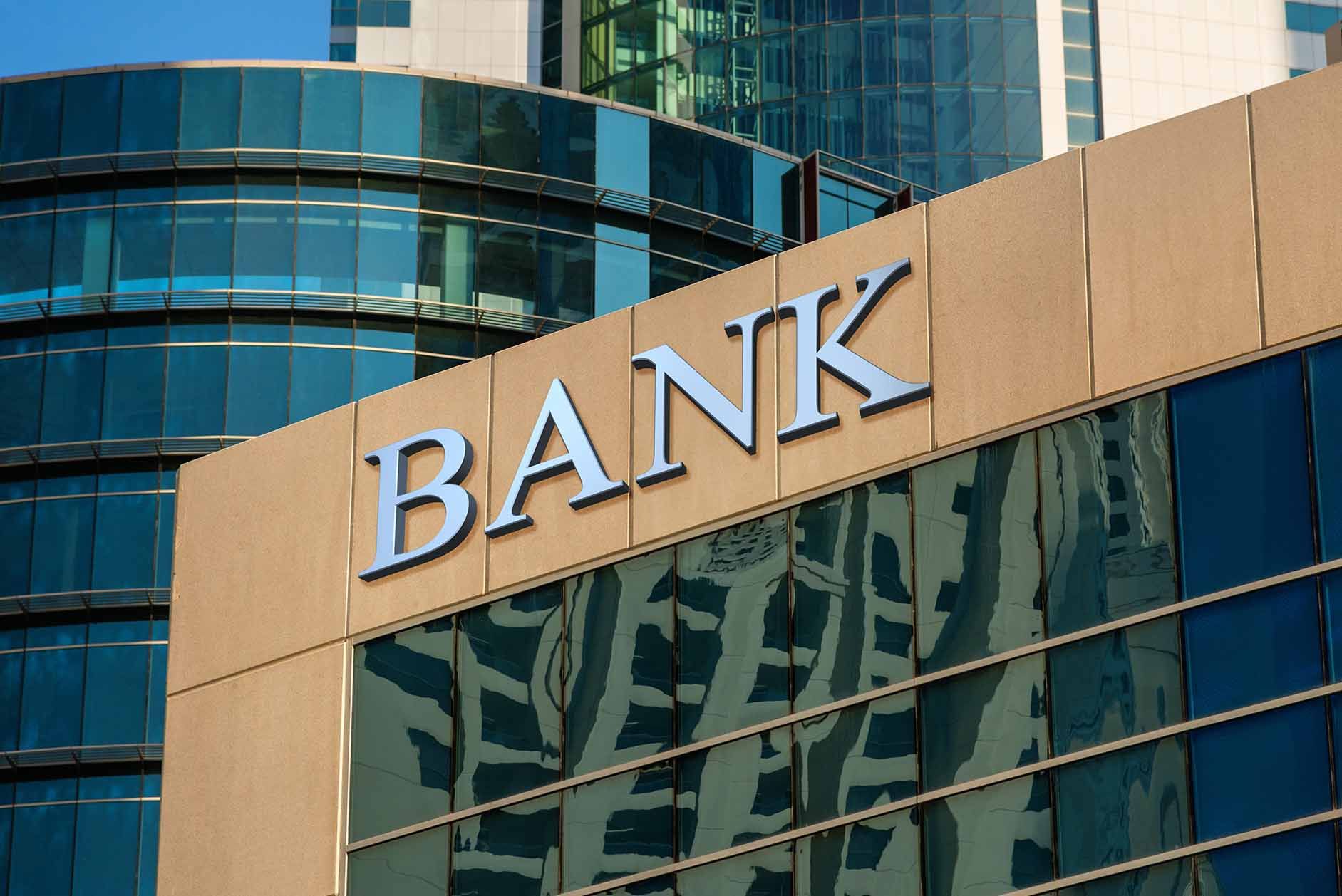 Large Bank Chooses Telecom26’s eSIMs and Global Mobile Connectivity Service